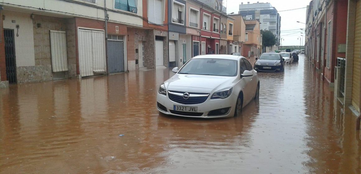 L’Ajuntament d’Alzira concedix 262 ajudes de 140 euros per als vehicles afectats per la barrancada de novembre