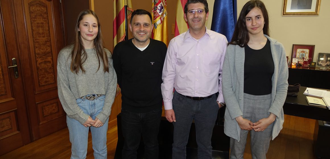 Dues joves d’Ontinyent estudiaran als Estats Units i el Canadà amb beques de la Fundació Amancio Ortega
