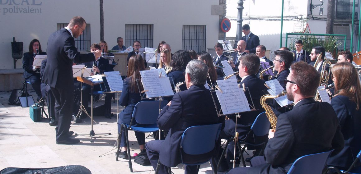 La Rotovense Musical ofereix un concert al Porrat junt a la Colla Sarabanda