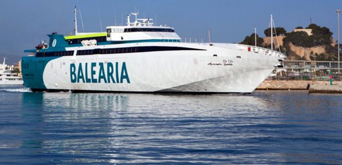 Baleària ofereix servei d’autobús gratuït des de Gandia, Cullera i Benidorm per als passatgers que viatgen a Formentera sense vehicle
