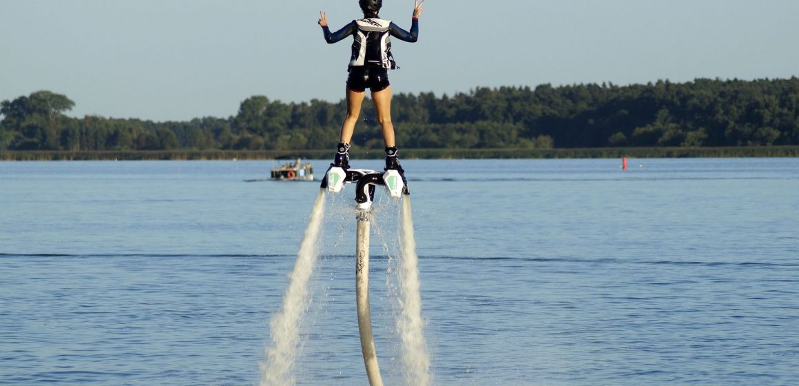 Cap empresa opta a instal·lar Flyboard a la platja de Gandia