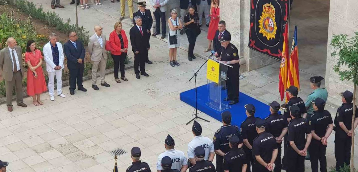 Ontinyent reforça la seguretat en 12 nous agents de Policia Nacional
