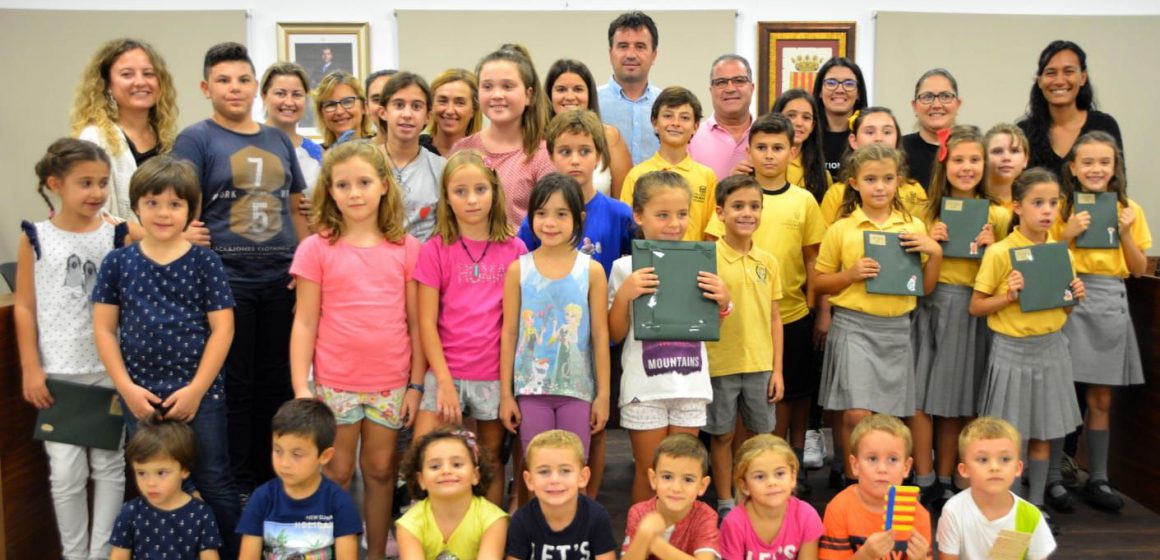 L’Ajuntament d’El Real de Gandia entrega els premis del V concurs escolar del 9 d’octubre