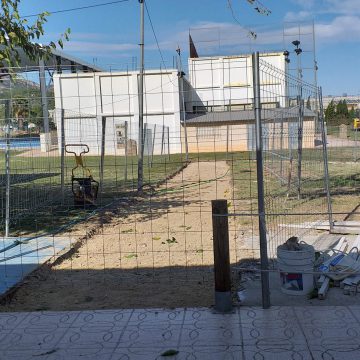 Xeresa utilitza àrids reciclats en les obres d’accés al camp de futbol