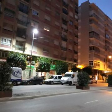 Alzira millora la il·luminació de l’avinguda Sants Patrons
