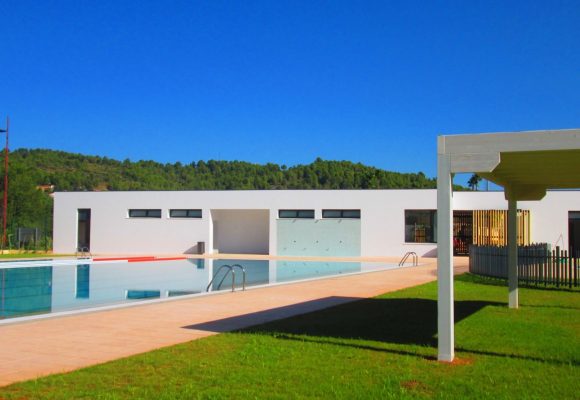 La piscina de Vilallonga obri la temporada amb un cap de setmana de portes obertes