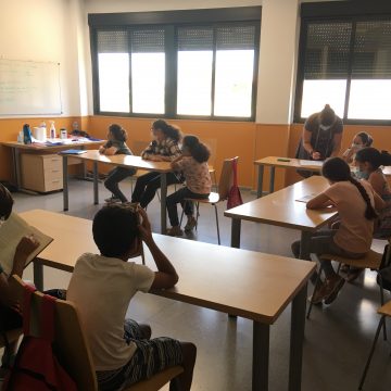 Xiquets i xiquetes d’Alzira participen en un projecte de formació educativa i convivència intercultural