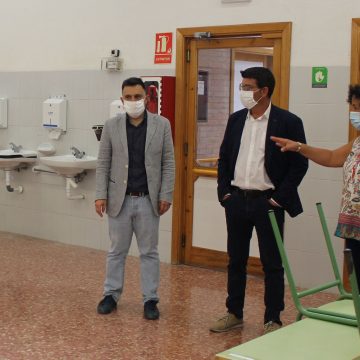L’alcalde d’Ontinyent visita en l’inici de curs les obres realitzades al CEE Vall Blanca