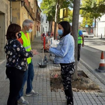 Ontinyent millora els escocells i voreres del carrer Tirador dins del pla «Tornem Junts»