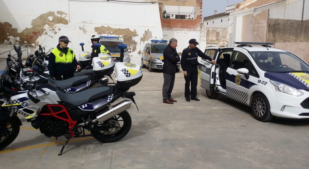 Oliva rep 66.000 euros de la Generalitat per a la compra de vehicles de policia híbrids