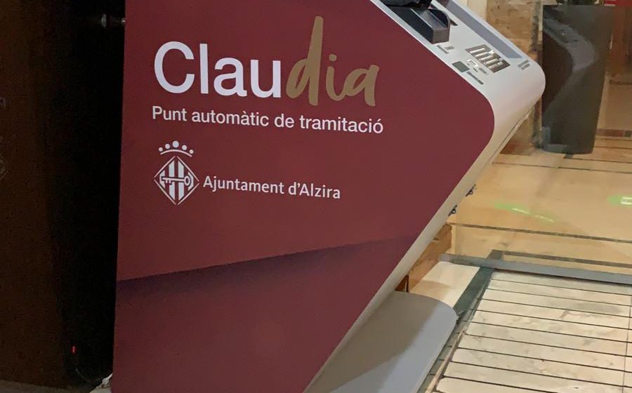 L’Ajuntament d’Alzira instal·la un nou Punt Automàtic de Tramitació, CLAUdia