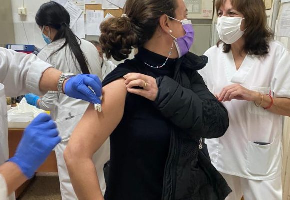 La Conselleria de Sanitat habilita nous punts per a la vacunació sense cita prèvia