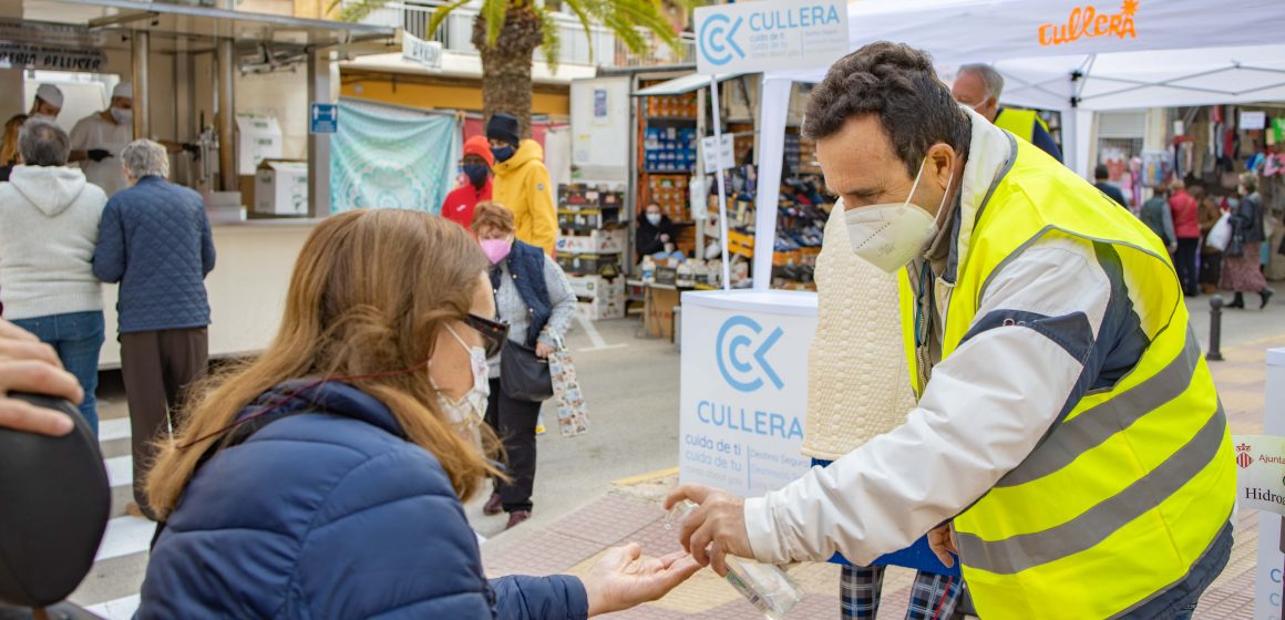 Cullera reprén el mercat ambulant i reforça les mesures preventives