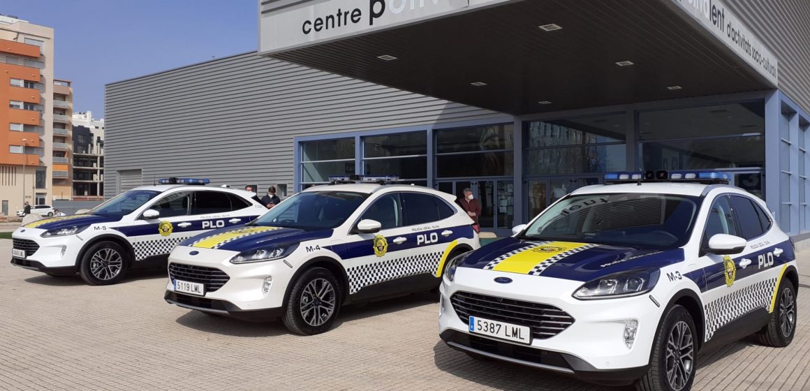 L’Ajuntament d’Oliva disposa de tres nous vehicles híbrids de Policia Local