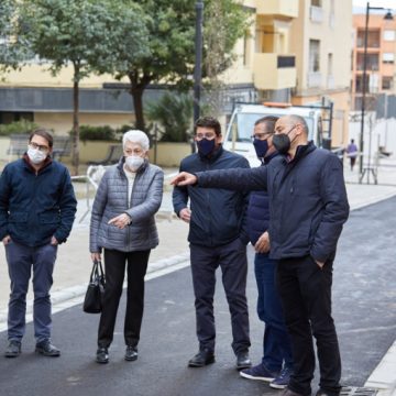 Ontinyent finalitza les obres de reurbanització del carrer Pintor Segrelles que dupliquen l’espai per als vianants