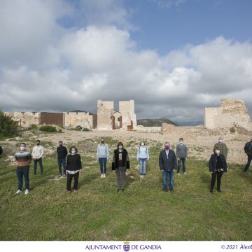La Corporació municipal de Gandia visita el Parc Arqueològic del Castell de Bairén