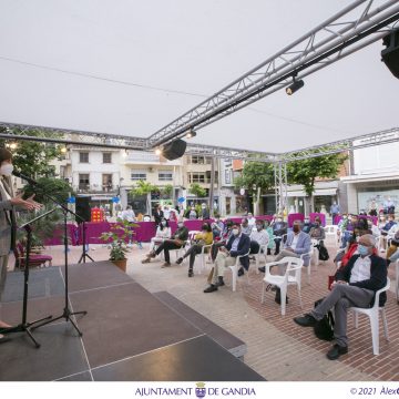 La I Plaça del Llibre consolida Gandia com a capital literària valenciana
