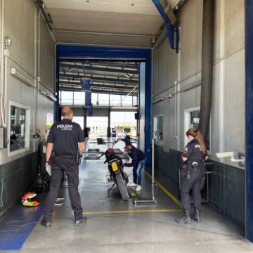 La Policia Local d’Alzira immobilitza 7 ciclomotors més per irregularitats greus