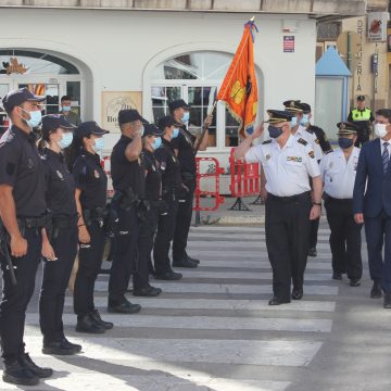 La Plaça Major d’Ontinyent acull l’acte de lliurament del bastó de Comandament de la Policia Nacional