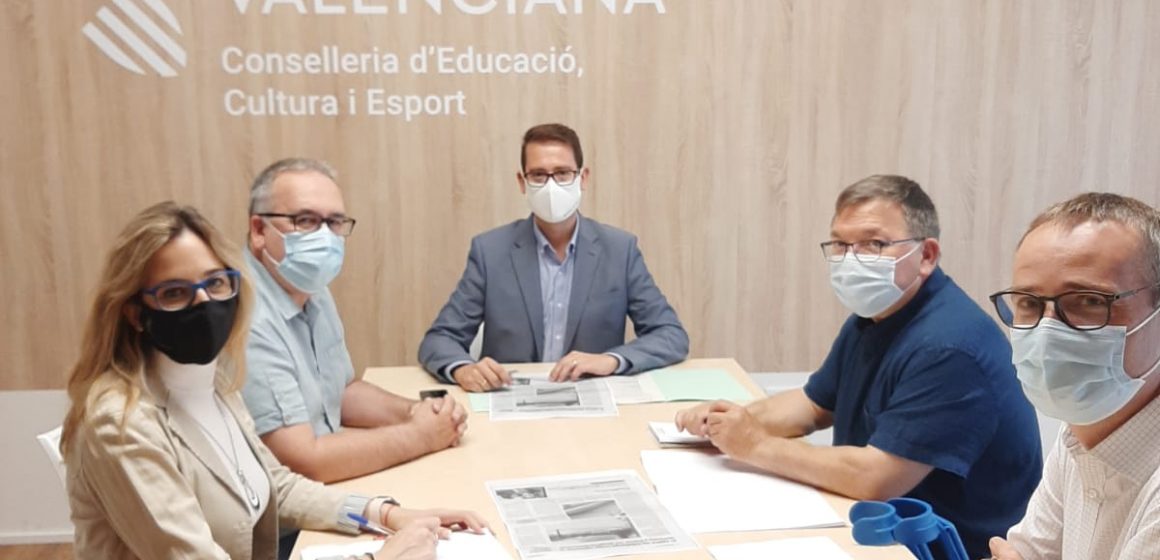 L’Ajuntament de Vilallonga i la Conselleria d’Educació acorden millorar l’IES Vall de la Safor i el CEIP Verge de la Font