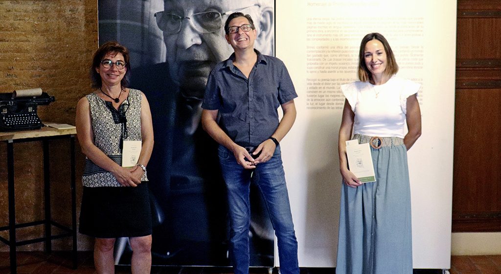Oliva organitza un cicle de visites guiades per a conéixer l’exposició sobre el poeta Francisco Brines