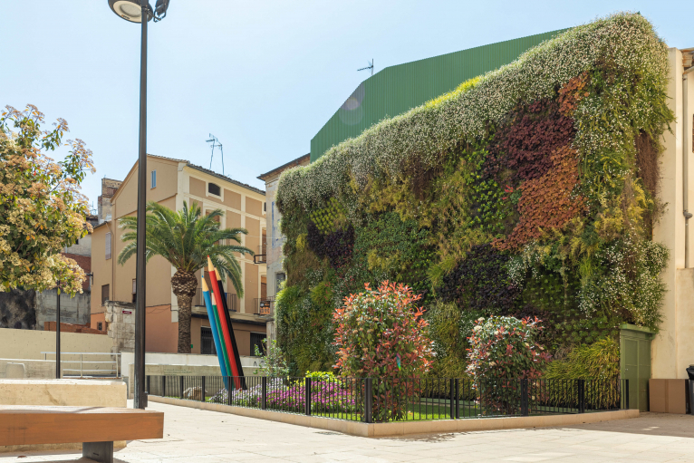 Ontinyent incrementa el seu patrimoni verd al crear en els últims 5 anys 39.400 m2 de zones enjardinades