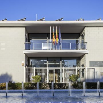 L’Ajuntament de Benirredrà, ha convocat les Beques d’estudi per al curs 2021/2022