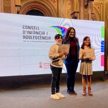 Una xiqueta i un xiquet de Bellreguard prenen possessió com a membres del primer Consell d’Infància i Adolescència de la Comunitat Valenciana