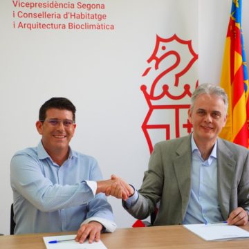 El vicepresident Illueca i l’alcalde d’Ontinyent signen un conveni per a la regeneració del barri de Canterería  en 2022