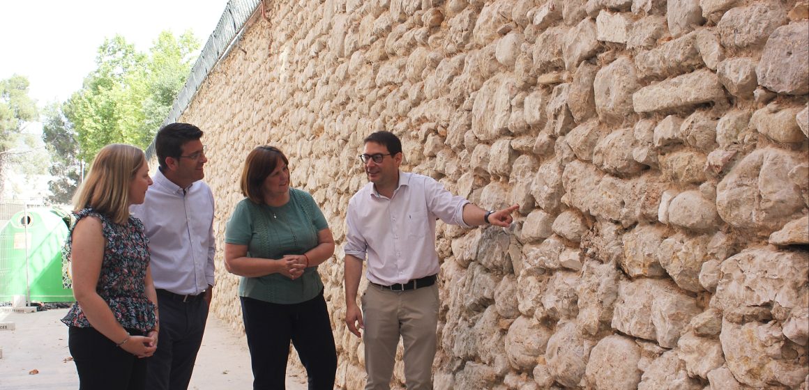 Les obres de la Glorieta trauen a la llum un històric mur de pedra de la primera meitat del SXIX