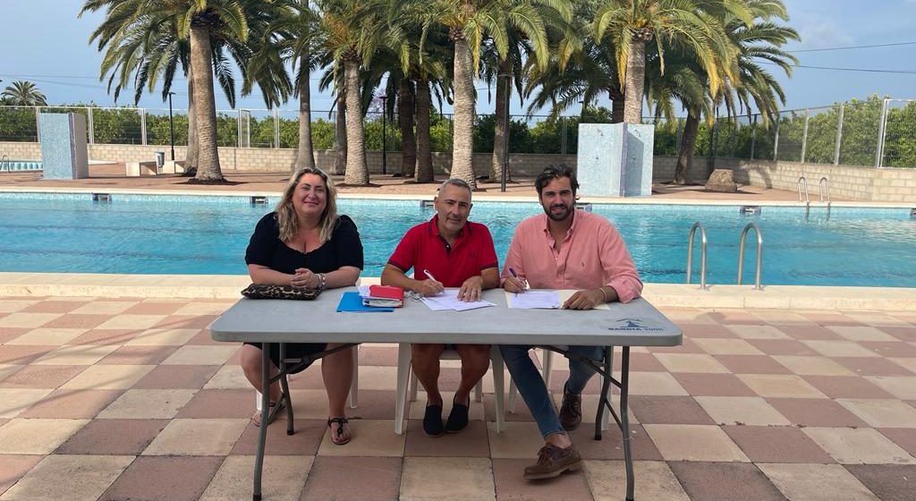 Els Ajuntaments de Beniflà i Beniarjó renoven el seu conveni anual de col·laboració per a optimitzar les piscines