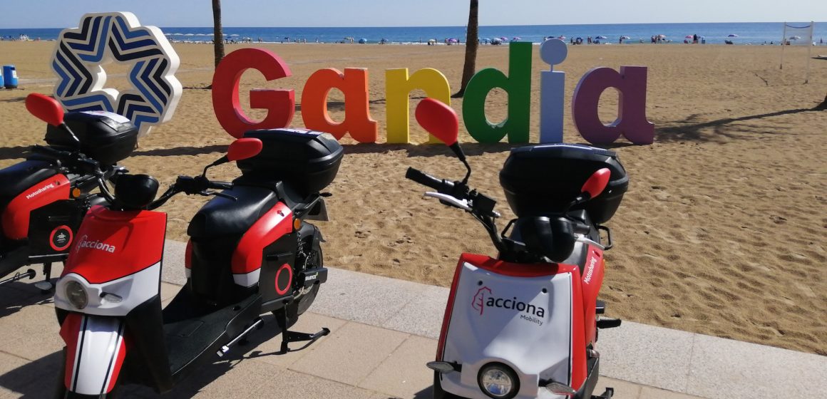 Torna el servei de motos elèctriques d’Acciona a Gandia per estiu
