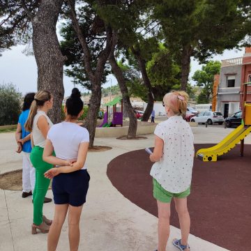 Oliva transforma el parc de Vistahermosa en un punt de trobada intergeneracional