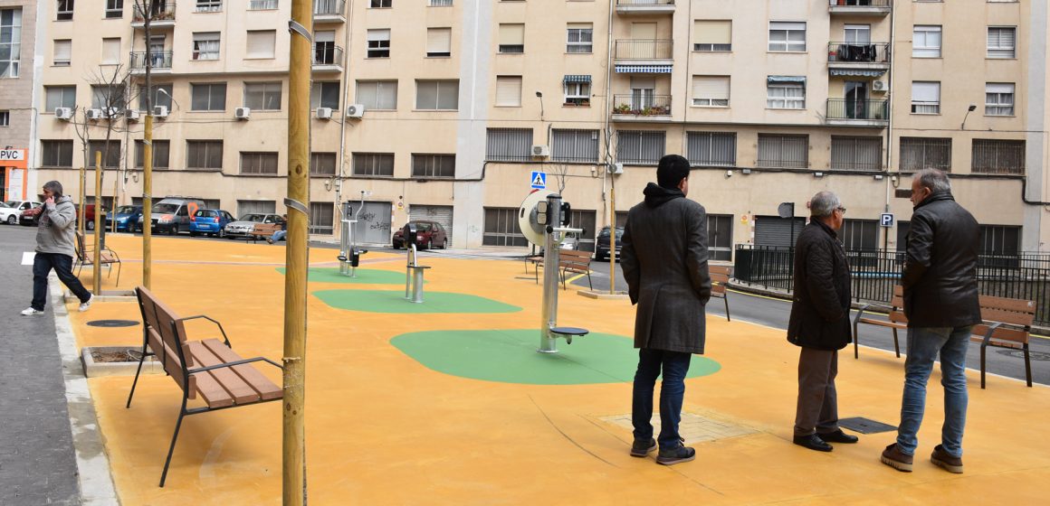 Alcoi acaba la reurbanització de la plaça de Benissaidó