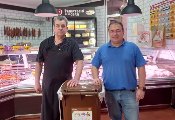 El reciclatge de matèria orgànica arriba als comerços de La Font d’en Carròs