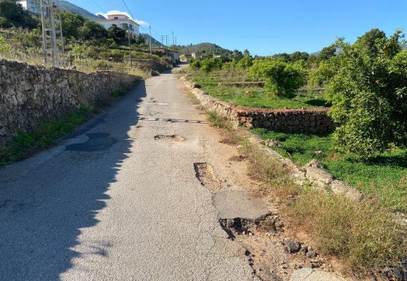 Villalonga repara l’entrada a Estancades Altes després de dotze anys de queixes veïnals