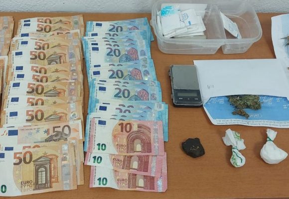 Desmantellen dos punts de droga i detenen a tres traficants de Cocaïna