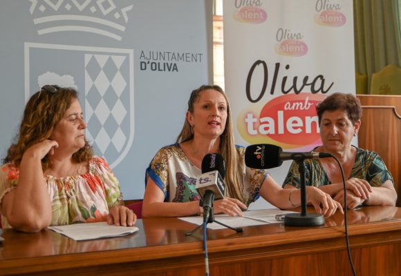Oliva busca potenciar el talent jove amb beques formatives