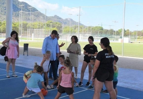 310 xiquetes i xiquets participen a l’escola d’estiu de Xàtiva