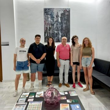 L’Ajuntament de Montaverner rep als 4 estudiants del programa ‘Montaverner et Beca