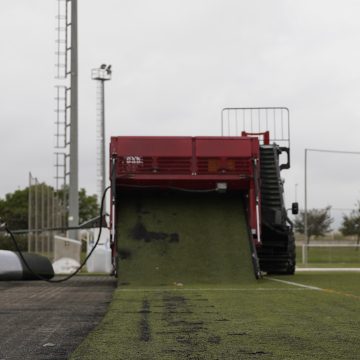 Xàtiva prepara els camps de futbol per a la nova temporada