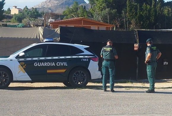 64 investigats per comerciar amb construccions il·legals alçades en zones prohibides